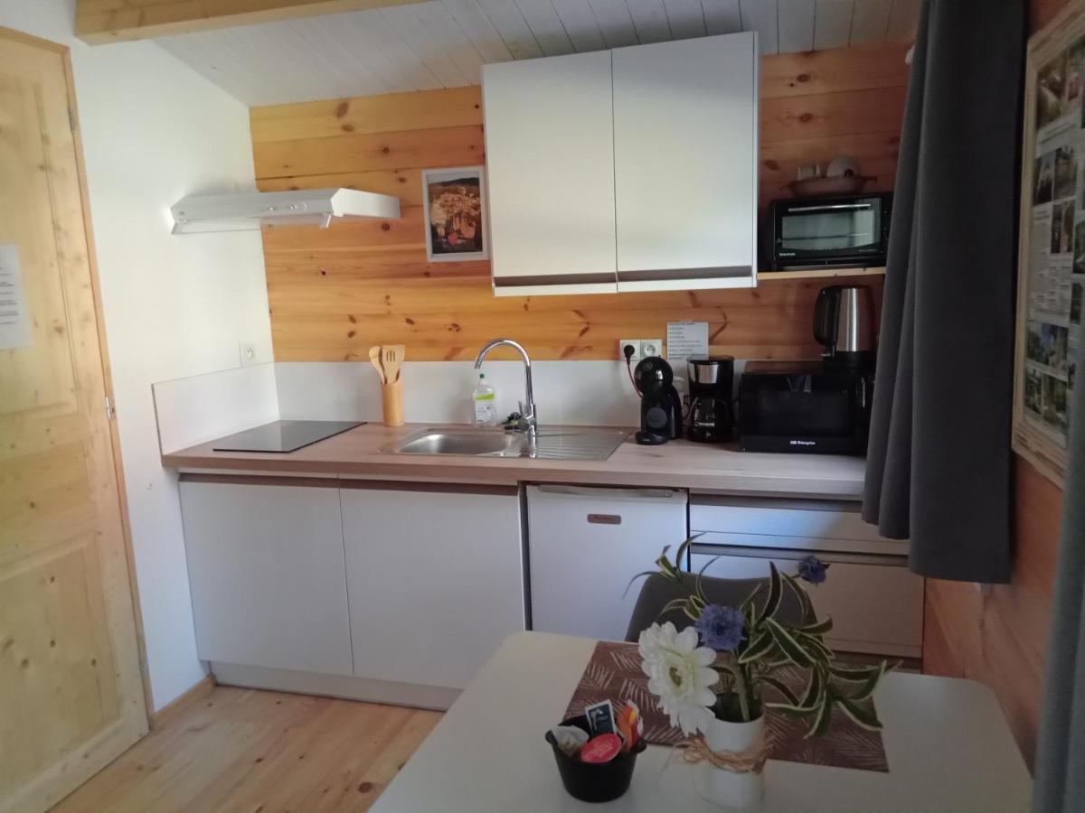 Chalet "Le Petit Olivier" Gites Appart 'Hotel L'Echappee Belle D'Aubenas Logement 2 Sur 3 Zewnętrze zdjęcie